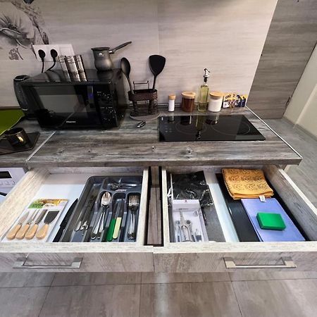 Апартаменти Cool Blue Interior Self Check In Єреван Екстер'єр фото