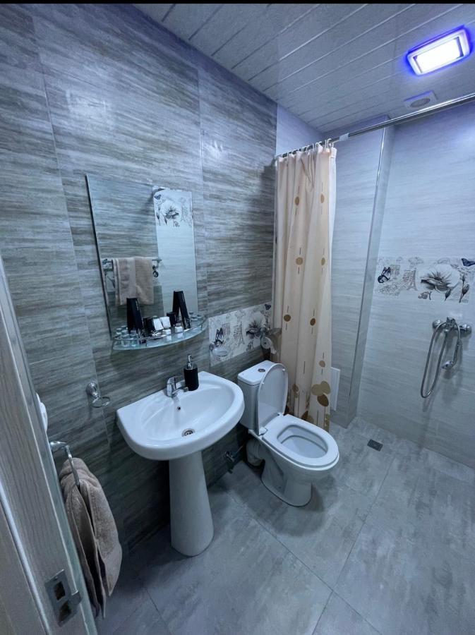 Апартаменти Cool Blue Interior Self Check In Єреван Екстер'єр фото
