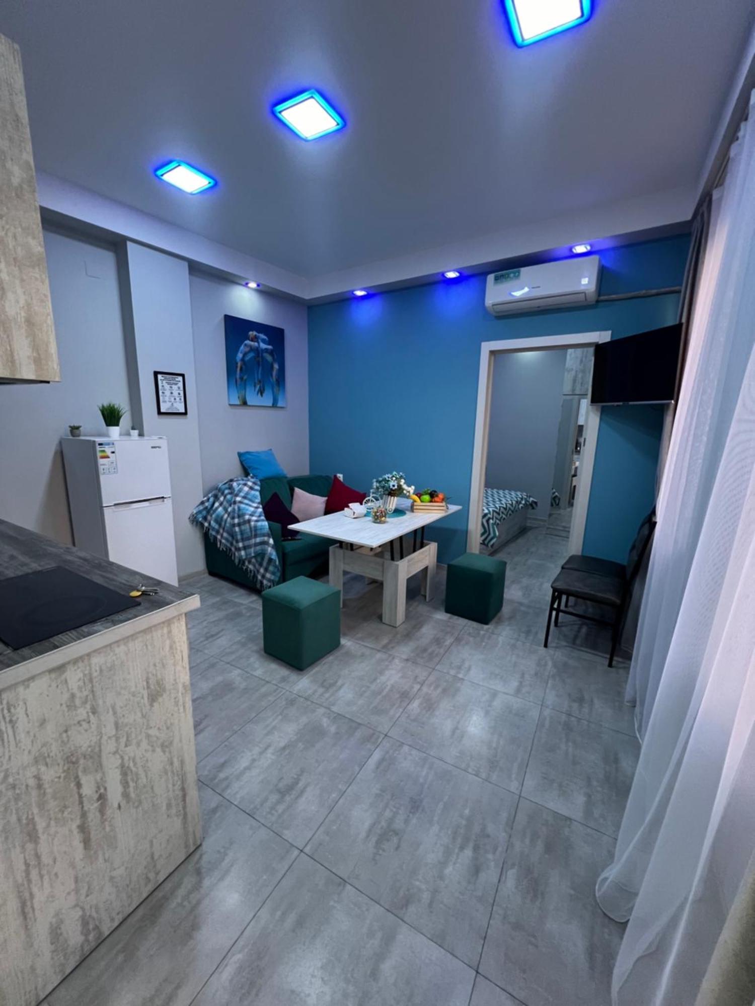 Апартаменти Cool Blue Interior Self Check In Єреван Екстер'єр фото