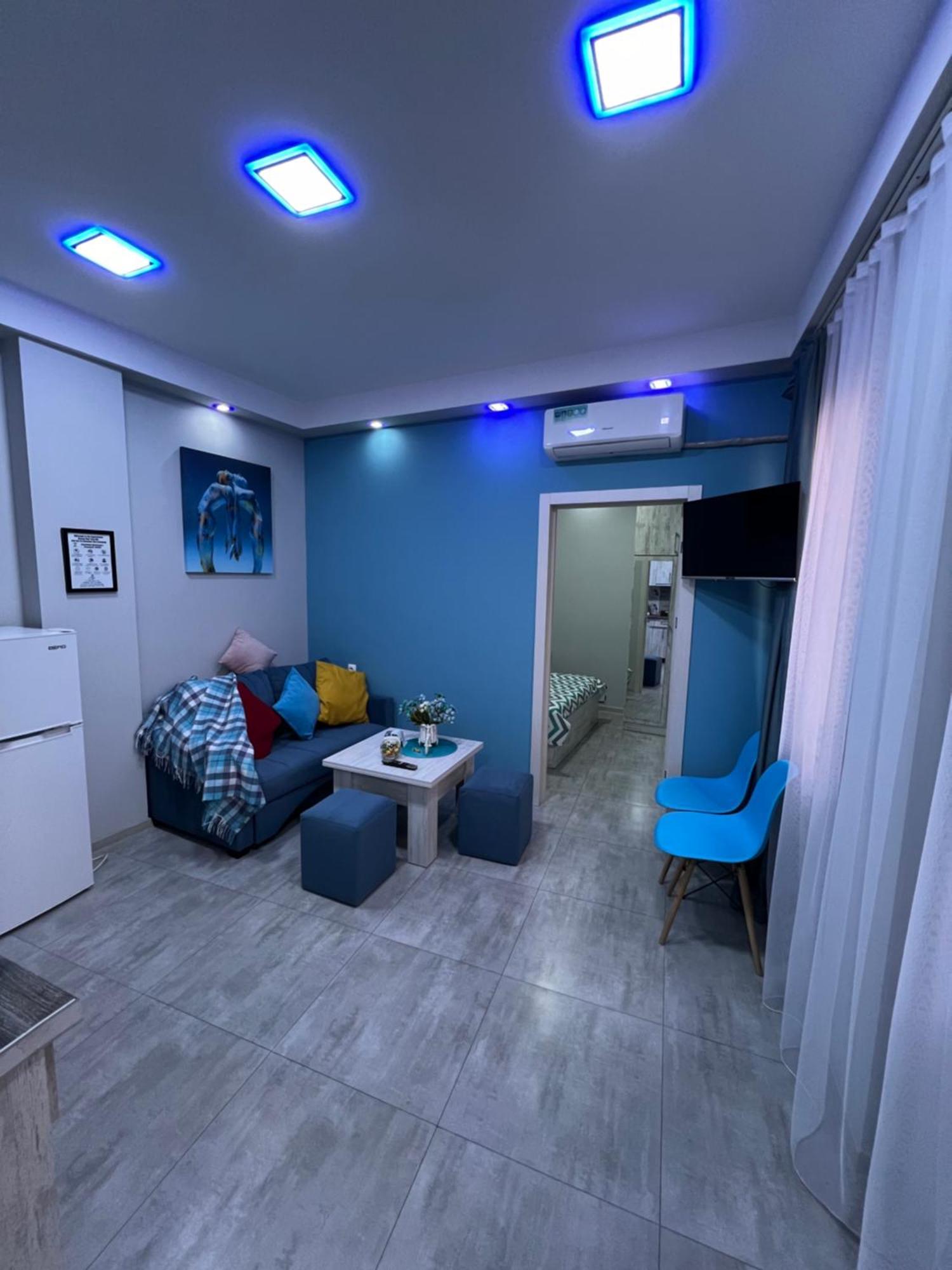 Апартаменти Cool Blue Interior Self Check In Єреван Екстер'єр фото