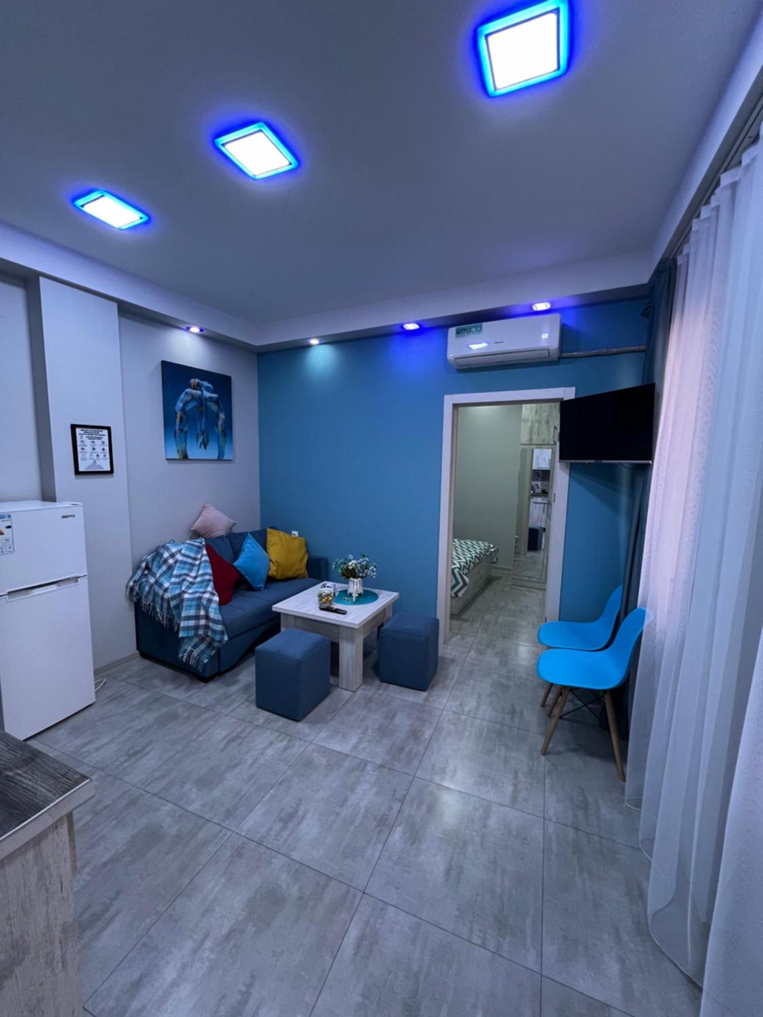 Апартаменти Cool Blue Interior Self Check In Єреван Екстер'єр фото