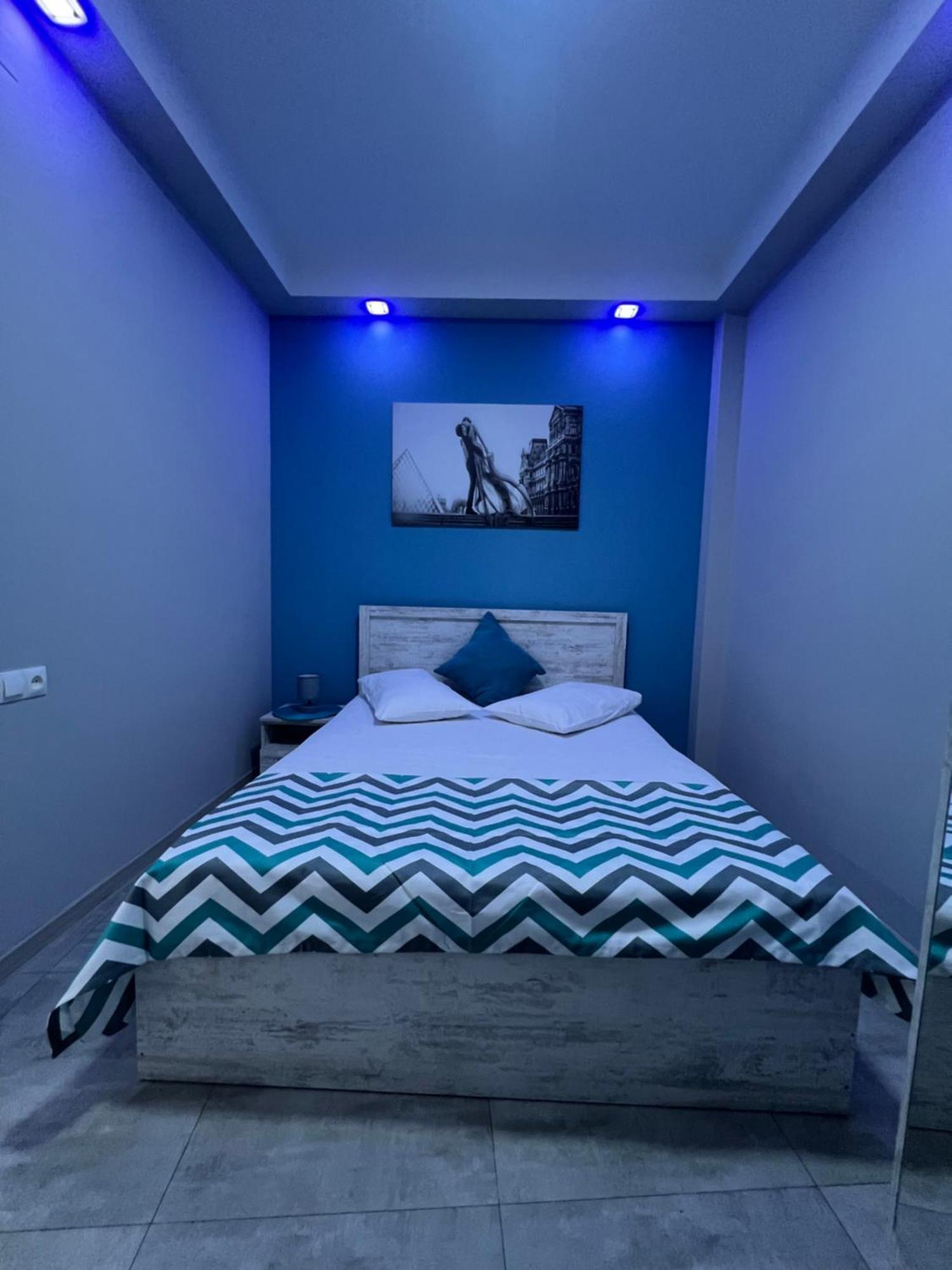 Апартаменти Cool Blue Interior Self Check In Єреван Екстер'єр фото