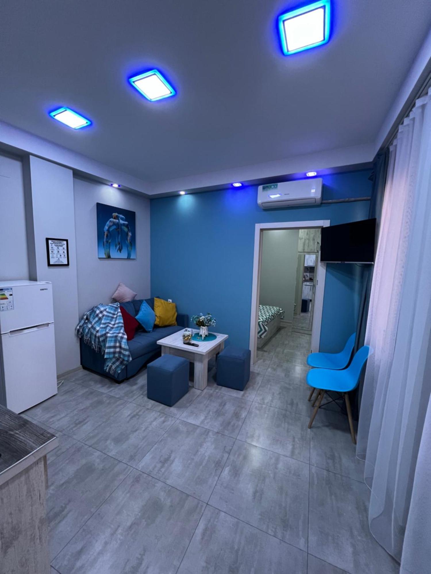 Апартаменти Cool Blue Interior Self Check In Єреван Екстер'єр фото